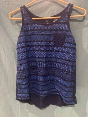 Old Navy Navy and Bright Blue Patterned Tank Top